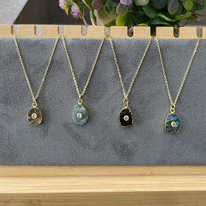 Collar de piedra de citrino en bruto con cadena de cable chapada en oro de 18k, gema en bruto electrochapada con colgante de circonita cúbica pequeña. - Product Image 4