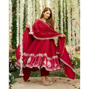 ชุดราตรี Anarkali ดีไซน์เนอร์ Thirteen D สีแดง ไซส์ S พร้อมงานปักด้วยด้ายและเลื่อม - Product Image 2