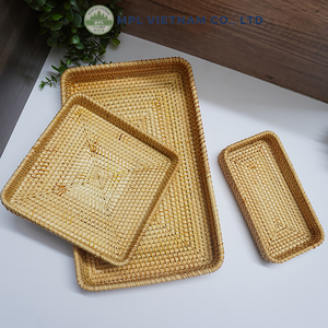Plateaux de service écologiques tissés à la main à un seul niveau en rotin naturel pour le stockage des boissons et des aliments dans la cuisine - Product Image 2