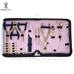 Nouvel arrivage : Kit d'application d'extensions capillaires avec étui rose, pinces plaquées or, ciseaux rasoirs, pinces de sectionnement et peigne à queue - Product Image 4