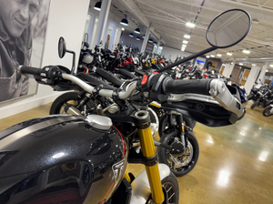 Revendeurs de Confiance pour Moto Triumph Scrambler 1200 XE 1200cc 2025 à Vendre - Product Image 2