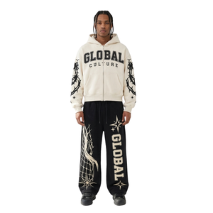 Ensemble de survêtement deux pièces en molleton de coton, couleur lavande, avec lettrage personnalisé Dreamer et lettrage pastel imprimé sérigraphié, style pull et pantalon de jogging - Product Image 4