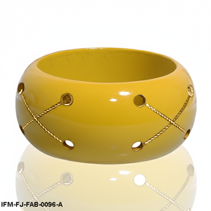 Bracelet manchette rétro jaune vif en acrylique épais avec incrustation croisée dorée et accents à pois - Product Image 1