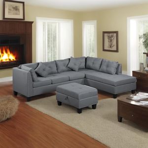 Divano imbottito grigio da 265,5 cm con chaise longue e pouf per soggiorno - Product Image 1