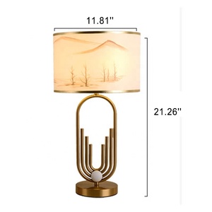 Lámpara de Mesa Metálica Aurora Harmony con Base Decorativa de Arco de Hierro Dorado y Pantalla de Tela Escénica, Iluminación Ambiental Cálida para Hogares Elegantes - Product Image 5