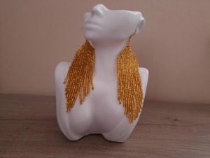 Boucles d'oreilles perlées en stock, prêtes à être expédiées, finition unie, vente en gros directe usine, personnalisables - Product Image 4