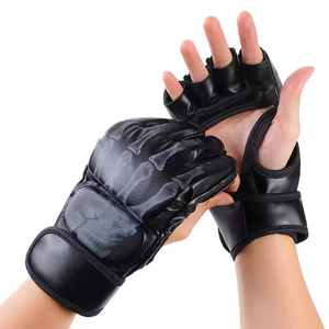 Wholesale CLASSICAL TRENDS Custom Made Professional Training Boxing <b>Gloves</b> Leather Material UV Protection <b>Silk</b> Screen Printing - Product Image 5