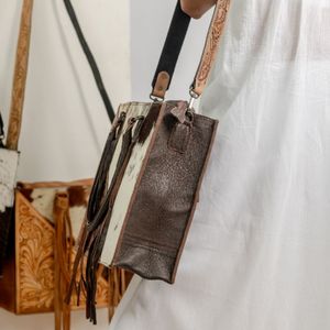 Nuevo Bolso de Viaje Grande de Cuero Genuino de Vaca con Flecos, Estilo Elegante para Mujer, Hecho a Mano, Unisex, Estilo Western - Product Image 3