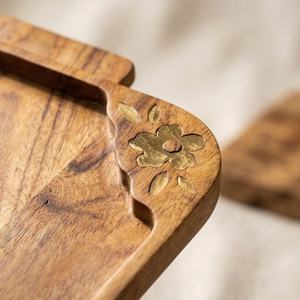 Plateau de rangement en bois à un seul niveau, rectangulaire, avec motif floral sculpté, verni, minimaliste, passe au lave-vaisselle, pour une utilisation en cuisine - Product Image 3