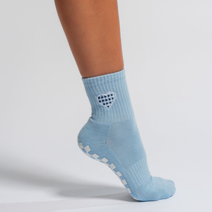 Chaussettes tricotées personnalisées avec logo brodé, couleur bleu ciel, en coton antidérapant pour l'été et l'intérieur, personnalisation de la marque - Product Image 3