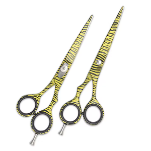 ชุดกรรไกรตัดผมเสริมสวยและตัดผมชาย ใบมีดคมกริบ พร้อมกรรไกรสแตนเลส BY ANAAIF - Product Image 4