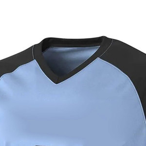 Tenue de volley-ball professionnelle pour athlètes, conçue pour une utilisation durable, avec coutures renforcées et résistantes, par Solid Trader. - Product Image 6
