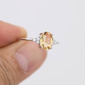 Bague ovale en citrine véritable en argent sterling, citrine jaune naturelle, trois CZ, design d'inspiration vintage, pierre de naissance de novembre - Product Image 4