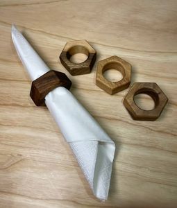 Anneau de serviette en bois artisanal pour la décoration de banquets, événements et fêtes – Collection d'accessoires de table décoratifs - Product Image 4
