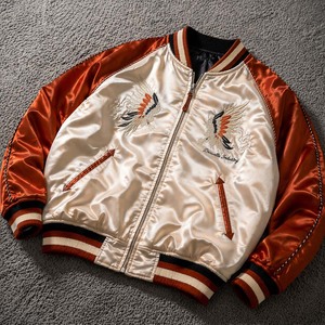 Veste Sukajan d'hiver personnalisée en satin premium avec col montant et patchwork, broderie faucon, souvenir japonais, style bomber OEM ODM Yokosuka - Product Image 1