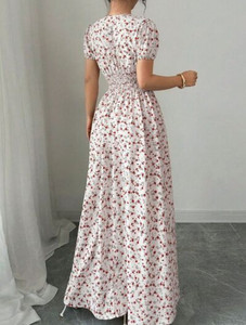 Vestido largo con estampado floral y cuello en V - Product Image 5