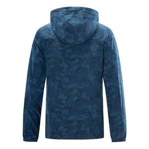 เสื้อแจ็คเก็ตผู้ชาย OEM 2026 สำหรับกิจกรรมกลางแจ้ง ฤดูใบไม้ผลิ เสื้อแจ็คเก็ตสปอร์ตมีฮู้ด แฟชั่นทรงบอมเบอร์ ซิปแบบรูด - Product Image 2