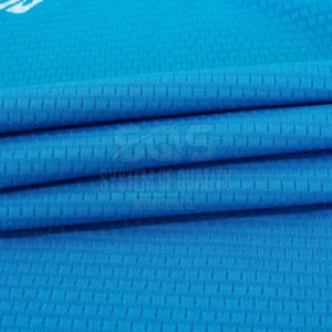 Maillot de basket respirant conçu pour les performances sportives, les entraînements, les matchs et les tenues athlétiques confortables au quotidien - Product Image 6
