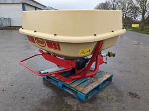 Épandeur d'engrais robuste à entraînement par prise de force pour tracteur agricole, vente directe usine, prix réduit - Product Image 4