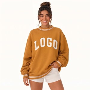 Sudadera Oversize de Cuello Alto para Mujer con Hombros Caídos, Personalizada, de Felpa Francesa 100% Algodón, Tipo Mockneck - Product Image 1