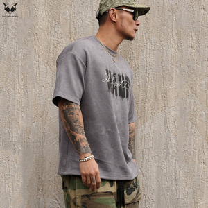เสื้อยืดผู้ชายสไตล์วินเทจแบบขายส่ง แขนสั้น ใส่สบาย ผ้าคุณภาพดี ทรงคลาสสิก พร้อมบริการสกรีนโลโก้ - Product Image 5