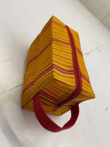 Sac fourre-tout en nylon tissé holographique avec fermeture éclair, motif à carreaux sérigraphié, recyclable pour supermarchés et expositions - Product Image 5