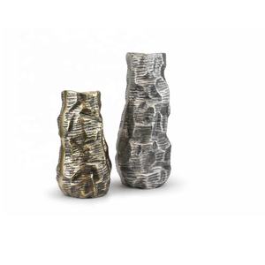 Jarrón redondo decorativo contemporáneo de latón y negro de alta calidad, jarrón hueco, jarrón de aluminio de Metal decorativo moderno, Juego de 2 piezas - Product Image 3