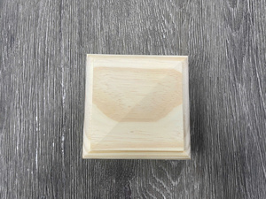 Tapa de poste de escalera de madera maciza tradicional, diseño cuadrado duradero - Product Image 3