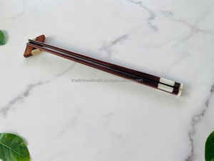 Palillos Reutilizables de Madera Ecológica con Acabado Moderno | Vajilla Ideal para Cocinas Contemporáneas, Cafés y Presentación Culinaria - Product Image 6