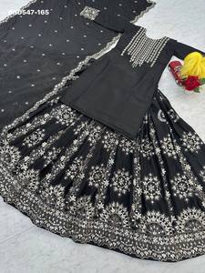 Lehenga de Diseño Bollywood de Primera Calidad, con Bordado y Lentejuelas, Top y Dupatta, Exportador Indio - Product Image 5