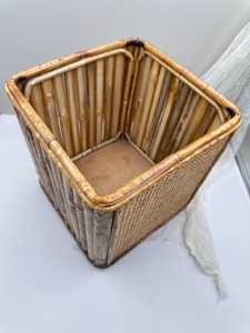Cesto de Basura de Bambú y Ratán Vintage de Vietnam, Cesto de Basura Estilo Tiki Costero, Contenedor de Almacenamiento Tejido Estilo Boho, Proveedor y Fabricante - Product Image 4