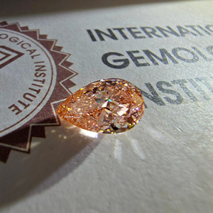 Diamant rose intense fantaisie de 3 carats, taille brillant modifiée en forme de poire, cultivé en laboratoire, VS2, certifié IGI, diamant coloré CVD en vrac - Product Image 4