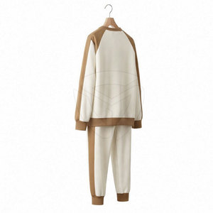 Ensemble de survêtement pour hommes actifs, tissu intérieur respirant et doux, coupe confortable et décontractée, tenue de sport élégante pour l'entraînement - Product Image 3