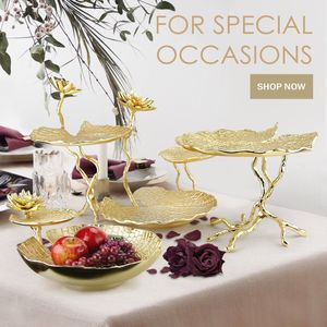 Élégante corbeille à fruits en métal doré antique avec support en forme de branche d'arbre, plateau décoratif sophistiqué pour centre de table - Product Image 6