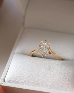 Bague solitaire en moissanite taille ovale, or 14 carats, bague de fiançailles, bijoux fins de luxe, vente en gros - Product Image 4