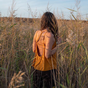 Top Boho con Espalda Descubierta y Diseño de Tirantes, Ligero, Esencial para Festivales de Verano, Camisa Cómoda de Estilo Bohemio - Product Image 1