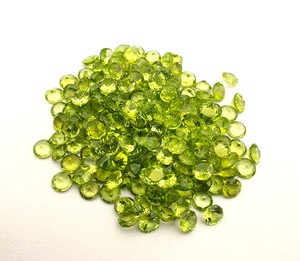 Peridoto natural de 7 mm, corte redondo, piedras sueltas de alta calidad, peridoto facetado para la fabricación de colgantes de joyería a precio de fabricante. - Product Image 2
