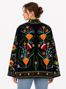 Veste réversible en velours pour femmes, brodée Suzani, style bohème, fleurs, faite à la main, ethnique, pour l'hiver, l'automne et l'été - Product Image 2