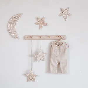 Meilleurs articles de décoration de chambre pour enfants ensemble fait à la main en rotin croissant de lune et étoile vente en gros autocollants suspendus - Product Image 3