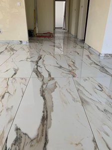Carreaux de sol en porcelaine effet marbre blanc minimaliste LV TIANPU 600x1200mm, finition mate antidérapante, pour salon intérieur - Product Image 6