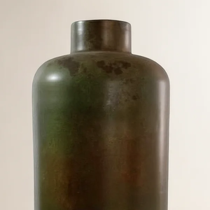 Vases décoratifs en métal modernes, sur pied, grands et hauts, faits à la main, personnalisables, pour mariages, vente en gros - Product Image 1