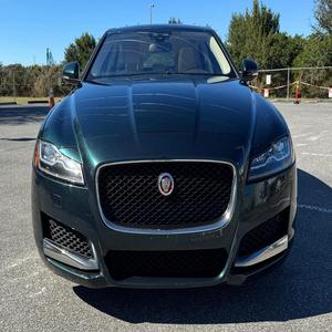 J-a-g-u-a-r X-F 35-t P-r-e-m-i-u-m 2017 - Product Image 1