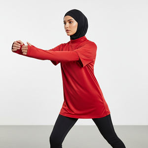 Camiseta Deportiva Transpirable y Modesta para Mujeres Musulmanas, Diseño de Hombros Caídos + 100% Poliéster, Ropa Deportiva Cómoda para Todas las Actividades - Product Image 1