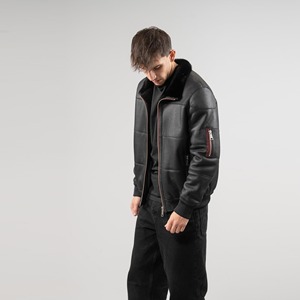 Veste en cuir pour homme avec finition lisse et tissu durable pour un usage quotidien - Product Image 3