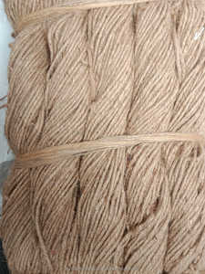 Ficelle de jute 100% naturelle et écologique 28LBS/3PLY, 100% Tossa, teneur en huile max. 2%, Emballage : Bobine de 1 kg, 90 pouces, 50 kg/lot - Product Image 5