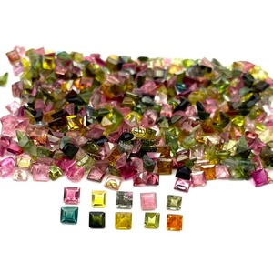 Pierres précieuses en tourmaline naturelle, taille carrée, 4 mm, facettées, calibrées, multi-tourmalines, vente en gros, pour la fabrication de bijoux - Product Image 1