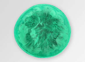 Bol en résine contemporain effet brume océanique, luxueux et artisanal, en époxy, décoratif et de service pour table à manger, table basse - Product Image 4