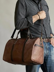 Sac de sport décontracté de luxe pour homme en cuir véritable vintage, écologique, résistant à l'eau, marron vieilli, avec fermeture éclair en polyester - Product Image 4