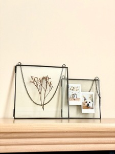olden picture <b>frame</b> gold metal photo holder metallic photo <b>frame</b> gold tone photo <b>frame</b> brass color photo <b>frame</b> glass picture hol - Product Image 1