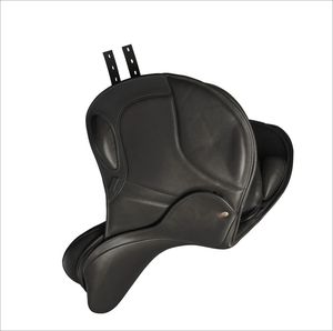 Selle de randonnée durable pour l'équitation en extérieur avec siège rembourré, sangle de selle, étriers et bride, en cuir robuste pour grands animaux comme les chevaux - Product Image 4